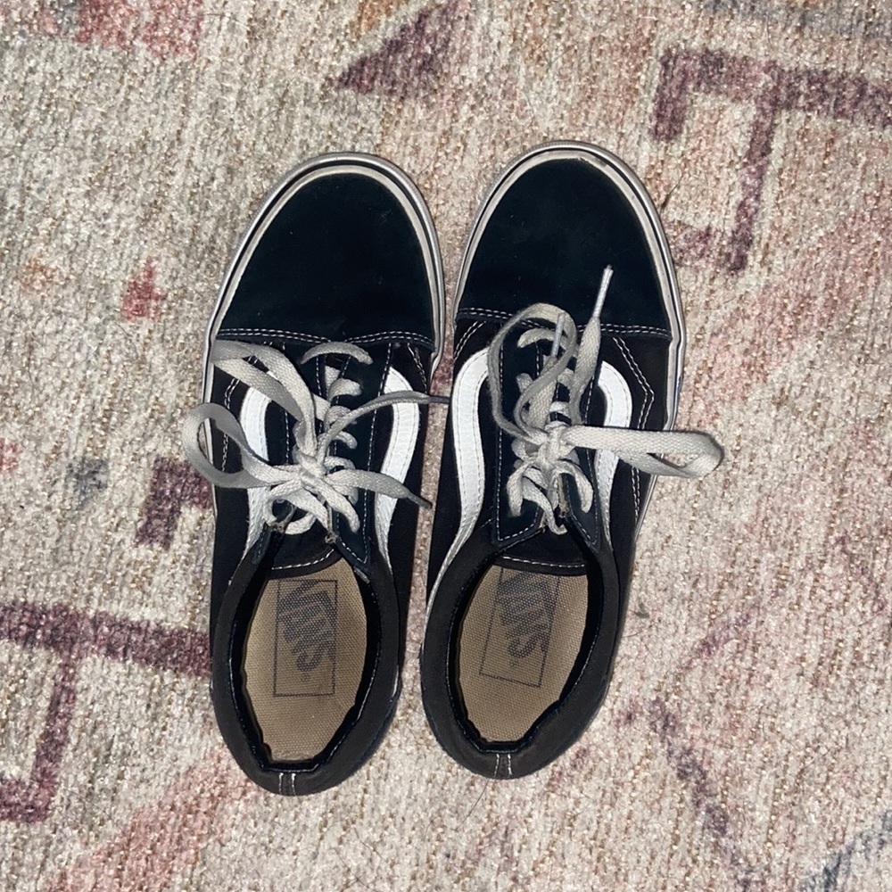 converse low tops